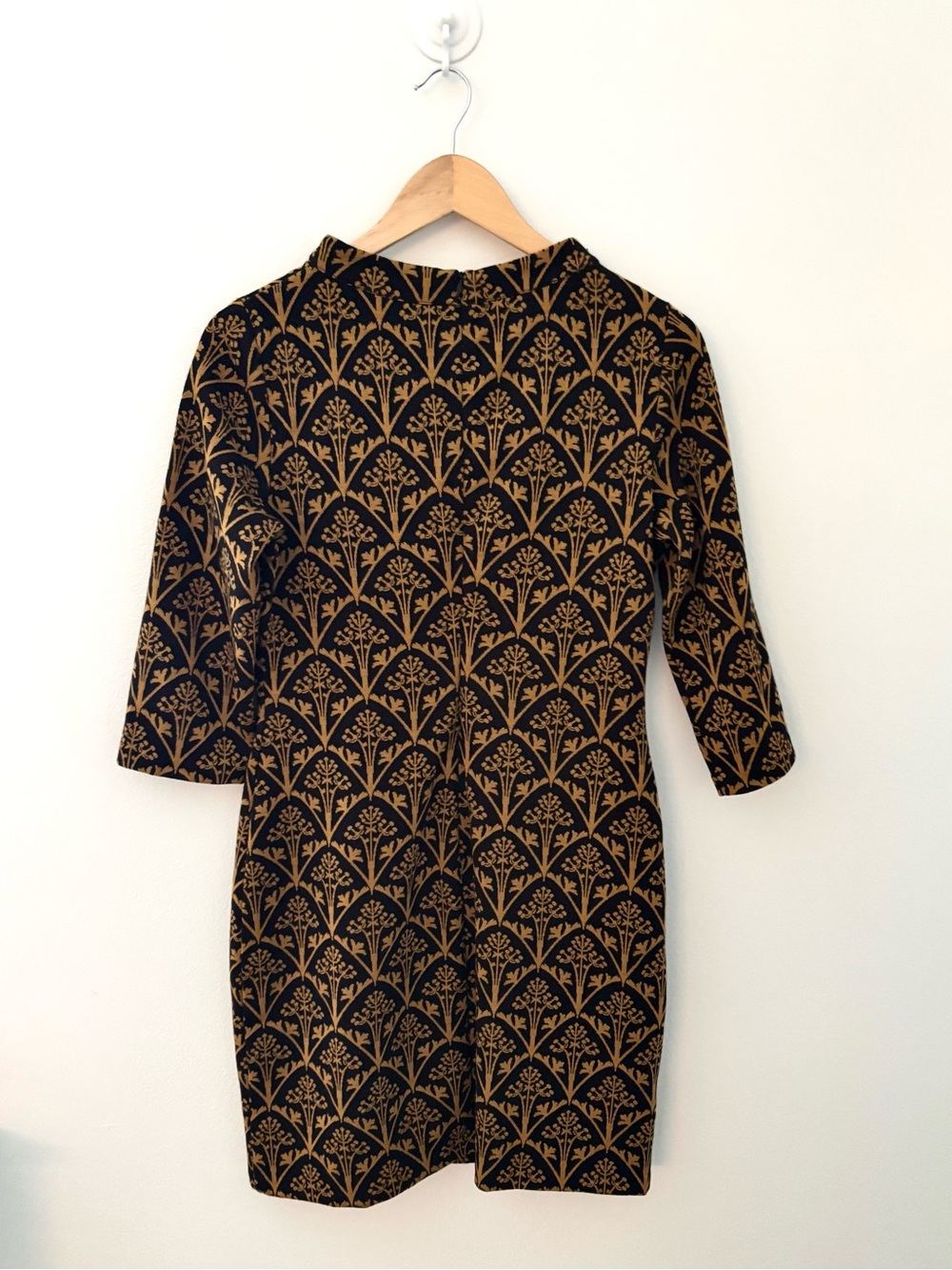 Boden Jacquard Floral Shift Dress - Picture 2 of 5